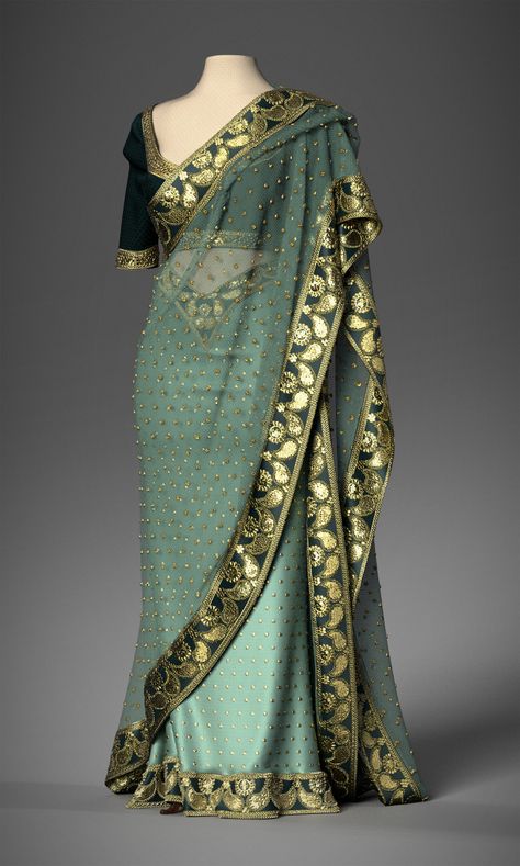 ArtStation - Sari, Pauline Boiteux Reference Clothes, Clothing Drawing, Indian Sari Dress, Sari Design, Indian Women Fashion, Rare Features, Sari Dress, Indian Sari, Indian Outfit