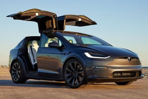 While everyone else is sitting on the 6-month waitlist for the Model X Plaid, one lucky person is heading straight to the front of the... Tesla Model X Plaid, Tesla Suv, Family Suv, New Tesla, Tesla Car, Tesla Model X, Electric Car, Tesla Model, Car Wallpapers