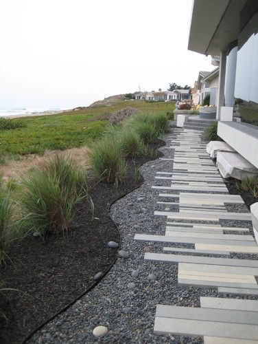 Modern Beach Vision - contemporary - landscape - san luis obispo - by Jeffrey Gordon Smith Landscape Architecture Linear Landscape Design, Edge Garden, Paving Pattern, Paving Design, Front Walkway, Garden Paving, Modern Landscape Design, Coastal Gardens, Garden Makeover