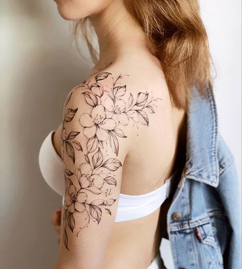 Feminine Arm Tattoos, Feminine Shoulder Tattoos, Pretty Flower Tattoos, Bird Tattoos For Women, Floral Tattoo Shoulder, Small Girly Tattoos, Wrap Tattoo, Feminine Tattoo Sleeves, Flower Tattoo Drawings