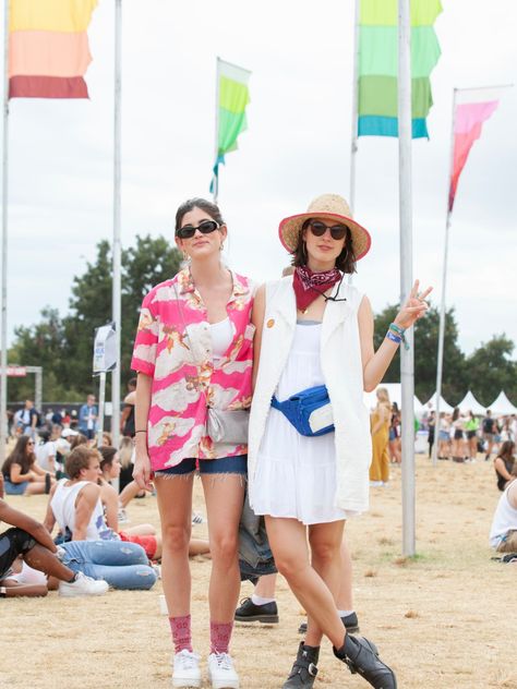 Our picks for best outfits spotted during Austin City Limits 2019 - CultureMap Austin Austin City Limits Festival Outfits, Acl Outfits Festivals, Austin City Limits Outfit, Acl Outfits, Austin City Limits Festival, Denim On Denim Looks, Austin City Limits, Monochrome Outfit, Festival Accessories