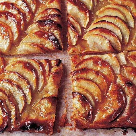 French Apple Tart - Barefoot Contessa Cinnamon Baked Donuts Ina Garten, French Apple Tart Barefoot Contessa, Ina Garten French Apple Tart, Ina Garden French Apple Tart, Ina Garten Apple Tart, Puff Pastry Dinner, French Apple Tart Recipe, Chicken Pot Pie Dinner, Apple Desert