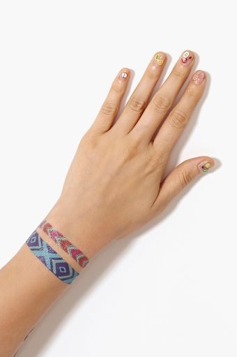 Friendship Bracelet Tattoo, Bracelet Tattoo Design, Cover Tattoos, Wrist Band Tattoo, Wrist Bracelet Tattoo, Bracelet Tattoo, Anchor Tattoos, Jewelry Scarves, Tattoo Bracelet