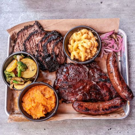 Atlanta Food Eaters on Instagram: “🐷🥩🐮 Meatless Monday? NO THANK YOU. IDK how I let this bbq palace pass me by oh so many times. @smokejackbbq you make the Monday meat sweats…” Pappadeaux Seafood, Georgia Food, Meat Sweats, Atlanta Food, Alpharetta Georgia, Southern Cuisine, Best Bbq, Dinner With Friends, Food Restaurant