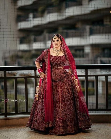 Punjabi Photoshoot, Trending Lehenga Designs, Dressing Hacks, Maroon Bridal Lehenga, Marriage Dresses, India Wedding Dress, Lehenga Inspiration, Evil Quotes, Bright Outfit