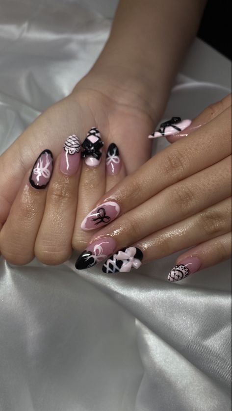 Nails Acrylic Lana Del Rey, Lana Del Ray Inspired Nails, Lana Nails Aesthetic, Lana Del Try Inspired Nails, Lana Del Rey Nails Inspiration, Lana Del Rey Nails, Ballerina Ribbon, Ribbon Nails, Bow Nails