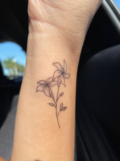 sampaguita, or jasmine, tattoo on side of left wrist Sampaguita Fine Line Tattoo, Simple Jasmine Flower Tattoo, White Jasmine Flower Tattoo, Sampaguita Flower Tattoo Small, Jasmine Plant Tattoo, Sampaguita Jasmine Flower Tattoo, Arabian Jasmine Tattoo, Jasmine Flower Line Art, Filipino Sampaguita Tattoo