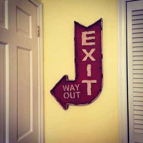 Exit sign. Transportation themed boys room. Road Sign Decor Bedroom, Road Sign Room Decor Aesthetic, Street Signs In Bedroom, Traffic Signs Aesthetic Room, Street Signs In Room, Road Signs Aesthetic Room, Street Signs Aesthetic Room, Amazing Bedroom Designs, Bedroom Vibes