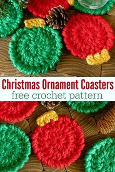 These Christmas coasters are super fast and remarkably easy. Learn a few different techniques that will really take your crochet to a whole new level! via @ashlea729 Holiday Crochet Patterns, Crochet Christmas Ornaments Free, Crochet Ornament Patterns, Confection Au Crochet, Crochet Xmas, Crochet Coaster Pattern, Crochet Christmas Decorations, Crochet Ornaments, Christmas Coasters