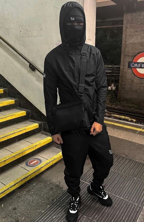 Roadman Outfits, Black Drip Outfit Men, Roadmen Outfits, Drill Outfit Men, Drill Wallpaper, Uk Roadman, Roadman Style, Drill Man, Uk Drill