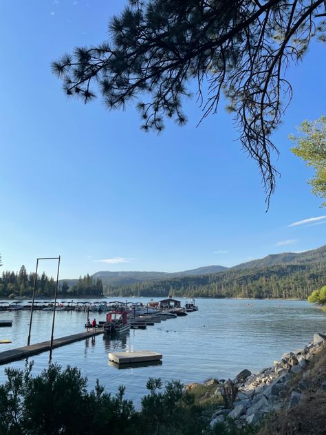 Lakes Aesthetic, Bass Lake California, Yosemite California, Bass Lake, Jetski, Nature Activities, Motor Boats, Lake Life, Yosemite National Park