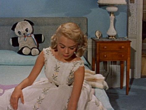 There have been many Gidget's but none compare to Sandra Dee. Actually in the other Gidget movies (yes I've watched and capped them) they we... Gidget 1959, Gidget Movie, Maureen Ohara, To All The Mothers, 1960s Movies, James Darren, Bobby Darin, Sandra Dee, Noir Movie