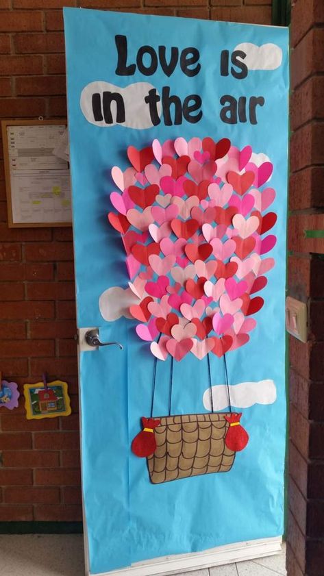 Adorable Love is in the Air decoration #doors #decoratingideas Valentines Classroom Door, Treats Gifts, Valentine Bulletin Boards, Diy Crafts For School, Valentines Day Bulletin Board, Valentines Bricolage, Valentine Door Decorations, School Door Decorations, Classroom Valentines