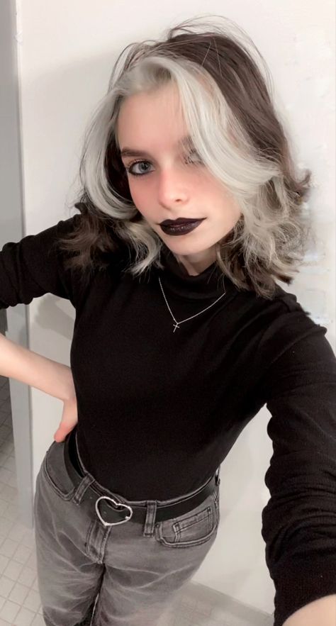 Corporate goth chick Goth Receptionist, Corporate Goth Hairstyles, Goth Office Makeup, Corporate Goth Hair, Corporate Goth Nails, Work Appropriate Goth Makeup, Professional Goth Makeup, Cooperate Goth, Soft Goth Style