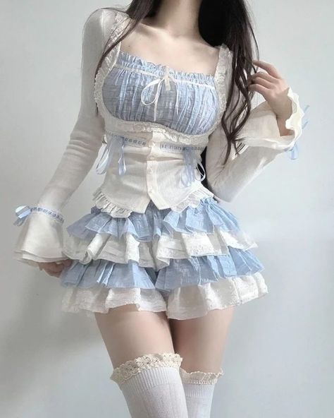 Kawaii skirt outfits