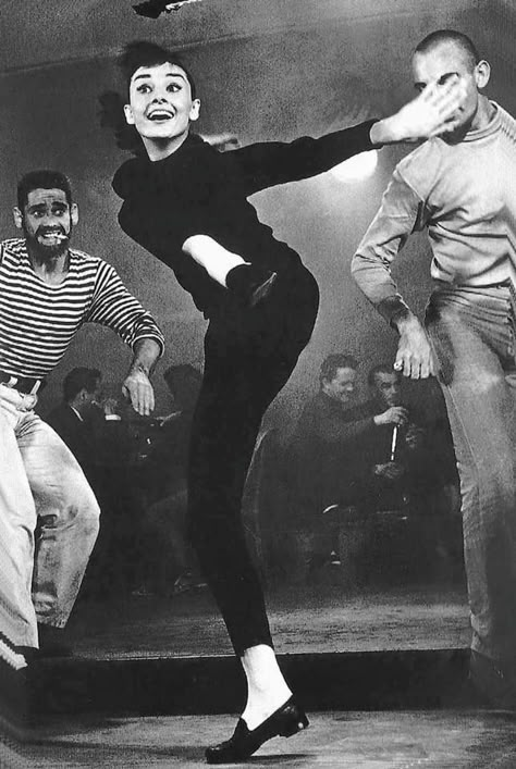 Audrey Hepburn in Funny Face Audrey Hepburn Funny Face, Jitterbug, Septième Art, Fred Astaire, My Fair Lady, Dance Dance Dance, Let's Dance, Stana Katic, Jive