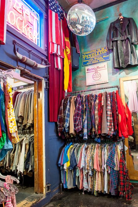 Ka-Ching! The Bay Area's 11 Best Secondhand Stores #refinery29  http://www.refinery29.com/2013/06/48377/thrift-stores-san-francisco#slide-6  Held Over  Ah, yes, the OCD lover's vintage-slash-thrift mecca. Smack in the middle of the Haight, Held Over sets itself apart with a well-managed selection of thrifty, swoon-worthy styles sorted out by era. While the racks are massive (thanks to a keen eye for organization), you won't get overwhelmed. Expect to pay a pretty penny, more than most thrifts... Thrift Store Organization, Vintage Clothing Store Aesthetic, Thrifty Aesthetic, Vintage Store Aesthetic, Clothing Store Aesthetic, Cool Stores, Thift Store, Thrift Aesthetic, Best Thrift Stores