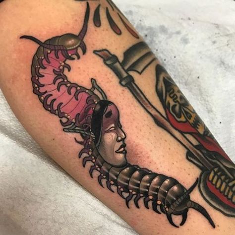 tattoo leg , tattoo centipede Ojo Tattoo, Centipede Tattoo, Worlds Best Tattoos, Bug Tattoo, Tattoo Now, Fire Tattoo, Creepy Tattoos, Cute Tiny Tattoos, Tattoo Magazines