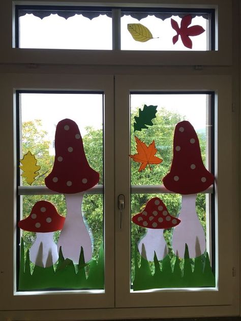 spring mushrooms decorations Decoration Creche, Spring Crafts For Kids, Class Decoration, Autumn Crafts, Fall Crafts For Kids, Window Art, Window Painting, School Decorations, Autumn Art