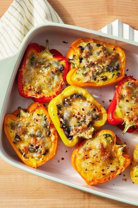 Vegetable Based Breakfast, One Pot Breakfast Recipes, Stuffed Bell Peppers Protein, Breakfast Stuffed Peppers, Stuffed Bell Peppers Whole 30, Healthy Stuffed Bell Peppers Quinoa, Stuffed Bell Peppers Vegetarian Rice, Quinoa Stuffed Bell Peppers Vegetarian, Pepper Recipes Healthy