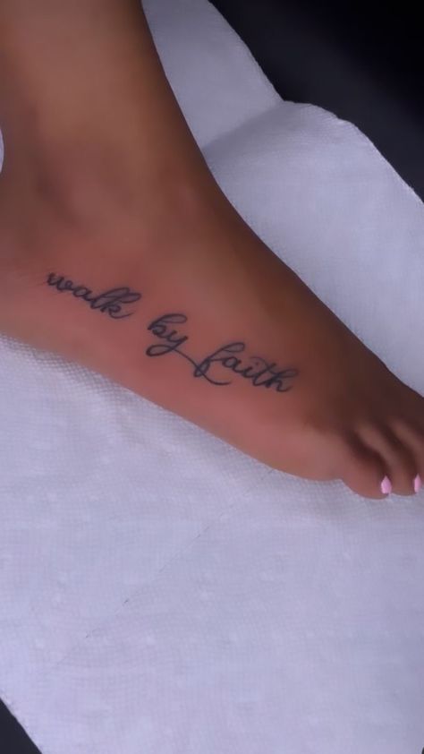 Baddie Tatoos Leg, Baddie Ankle Tattoos, Baddie Foot Tattoos, Baddie Matching Tattoos, Cute Foot Tattoos, Tattoos Simple, Magic Runes, Armband Tattoos, Cute Hand Tattoos