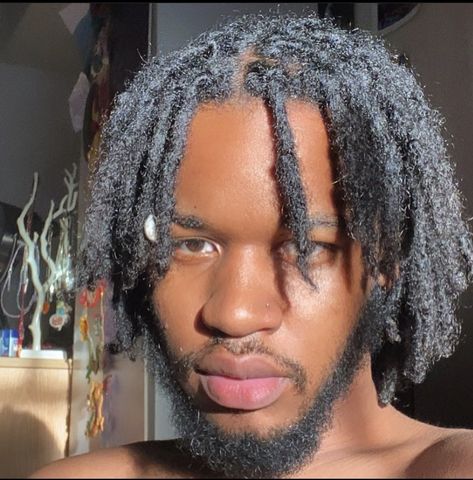 Medium Locs Men, Locs No Middle Part, Middle Part Dreads Men, Middle Part Dreads, Men Hair Twist Styles, Men Hair Twist, Hairstyles For Men Dreads, Short Locs Men, Black Men Locs