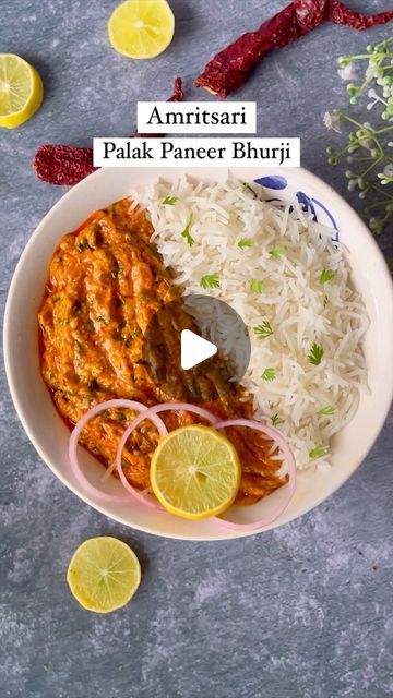 Spinach Paneer, Asees Kaur, Bhurji Recipe, Paneer Bhurji, Pav Bhaji Masala, Indian Meal, Veg Curry, Rice Bowls Recipes, Red Chilli Powder