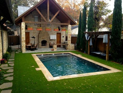 Small Inground Pool, Backyard Activities, Small Swimming Pools, Pool Installation, Backyard Pool Landscaping, Backyard Pergola, Small Pools, Backyard Pool Designs, Custom Pools