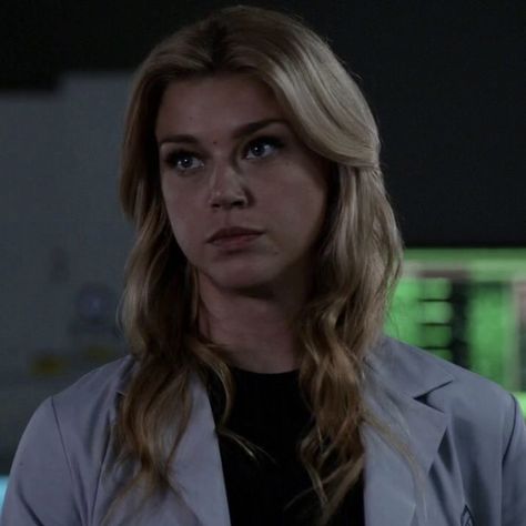 Bobbi Morse Bobbi Morse Icons, Marvel Comfort, Bobbie Morse, Bobbi Morse, Dangerous Liaisons, Character Icons, Marvel Agents Of Shield, Chloe Bennet, Marvels Agents Of Shield