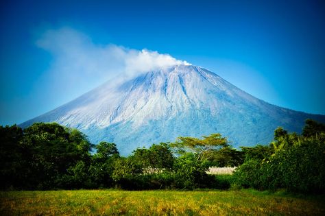 San Cristobal Volcano. Located in Nicaragua , #AD, #Cristobal, #San, #Volcano, #Nicaragua, #Located #ad Nicaragua Travel, Best Honeymoon Destinations, Beach Golf, Caribbean Beaches, Central American, Honeymoon Destinations, Luxury Resort, Oh The Places Youll Go, Central America