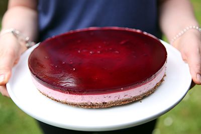 Boysenberry Cheesecake Mixed Berry Sauce For Cheesecake, Boysenberry Cheesecake, Mixed Berry Cheesecake, Huckleberry Cheesecake Topping, Cheesecake Factory Cherry Cheesecake, Baked Cheesecake Recipe, Christmas Lunch, Lunch Menu, Bread And Pastries