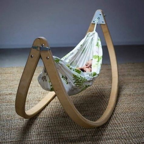 Hammock Stand Diy, Baby Hammock, Diy Hammock, Diy Bebe, Diy Baby Furniture, Hammock Stand, Baby Swings, Baby Diy, Diy Baby