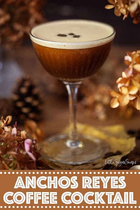 Coffee Anchos Reyes Cocktail #anchosreyescocktail #anchosreyes #anchosreyesliqueur #coffeeanchosreyes #coffeemartini #espressmartini #littlesugarsnaps Coffee Martini Recipe, Coffee Martini, Bramble Cocktail, Espresso Martini Recipe, Cocktails To Try, Dinner Drinks, Martini Recipe, Mexican Dinner, Best Cocktail Recipes