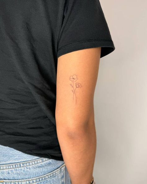 Minimalistic style flowers tattoo located on the Back Elbow Tattoo, Flower Tattoo Placement, Fine Line Flower Tattoo, Above Elbow Tattoo, Geometric Flower Tattoo, Elbow Tattoo, Elbow Tattoos, Above Elbow, Flowers Tattoo