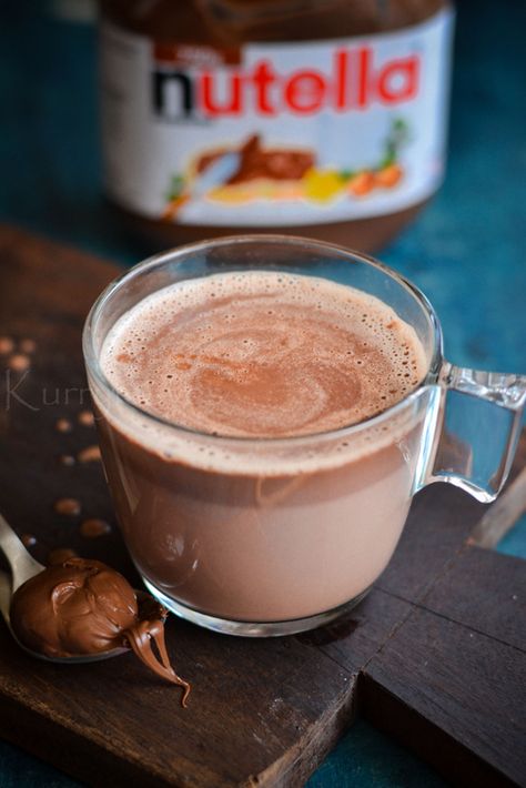 Nutella hot chocolate Nutella Drink, Nutella Hot Chocolate, Tea Break, Dessert Drinks, Diy Creative, Hot Coffee, Nutella, Hot Chocolate, Coffee Tea