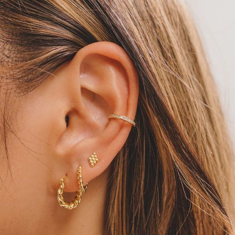 This earring layering is one of our faves! Simple yet elegant, a perfect balance of sparkle and style. ✨ 💫 Shop now! (link in bio) ♡ 📍 Visit Us: Block A, PMQ, 35 Aberdeen St, Central #Studdedheartz #SDHZ #earrings #earringlayering #huggies #hoops #studs #earringstyle #earringlovers #goldfilled #925sterlingsilver Multiple Lobe Piercings, Earring Layering, Lobe Piercing, Aberdeen, Fashion Earrings, Piercings, Gold Filled, Link In Bio, Layering