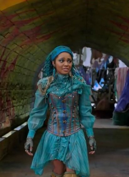 Descendants Uma Outfits, Uma Descendants Outfit, Uma Outfit Descendants, Uma Descendants Costume, Descendants Outfit Ideas, Uma Cosplay, Descendants Fashion, Descendants Fanart, Descendants Uma