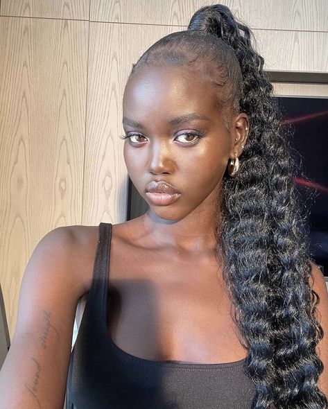 Simple Girls Hairstyles, Real Life Barbie, Barbie Tingz, Glam Team, Adut Akech, Hairstyles Design, Girls Hairstyles Easy, Makeup For Black Skin, Australian Models