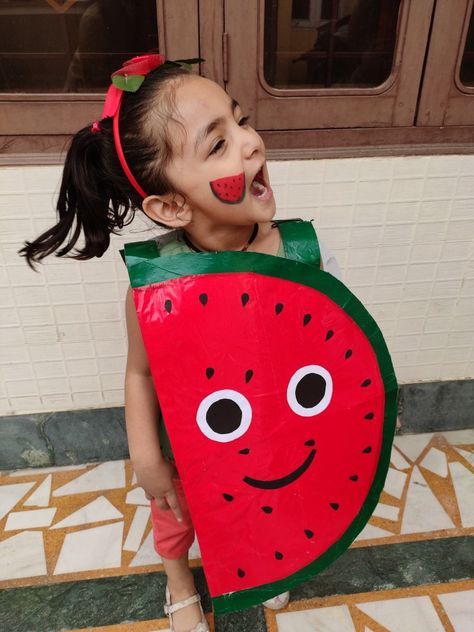 Fruit day fancy dress Fruits Costume Diy, Fruits And Vegetables Fancy Dress Ideas, Vegetable Dress For Kids, Watermelon Fancy Dress For Kids, Fancy Dress Fruits For Kids, Fruit Day Activities For Kids, Fruits Fancy Dress For Kids, Diy Watermelon Costume, Fruit Costumes For Kids