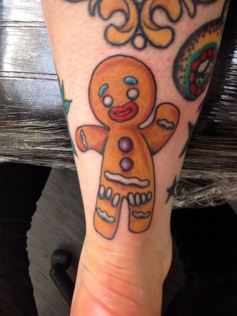 tattoo Art tattoo ideas inspo Gingy Shrek Tattoo, Shrek Gingy, Shrek Tattoo, Taurus Tattoos, Subtle Tattoos, Sister Tattoos, Drawing Inspo, Traditional Christmas, Shrek