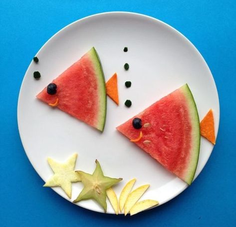 Watermelon Food Art, Fish Shaped Food, Watermelon Fish, Fruit Shapes, Deco Fruit, Decorações Com Comidas, Food Art For Kids, Childrens Meals, Fruits For Kids