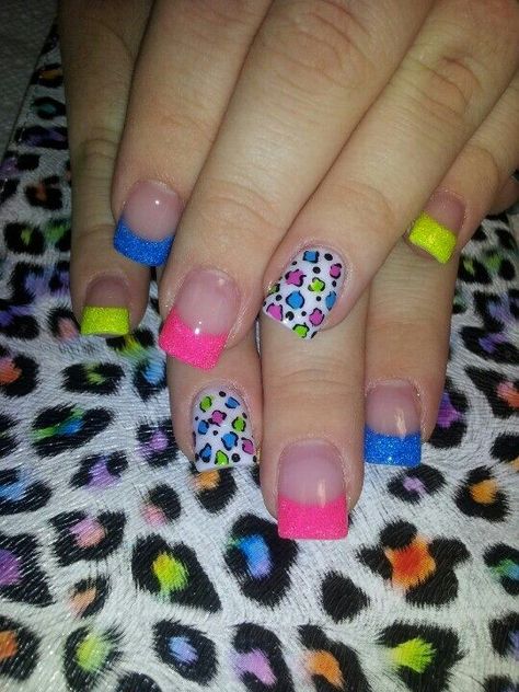 Rainbow cheetah Mcbling Nails, 80s Nails, Cheetah Nail Designs, Ideas Uñas, Animal Print Nails Art, Rainbow Leopard Print, Cheetah Nails, Colorful Nail Art, Leopard Print Nails