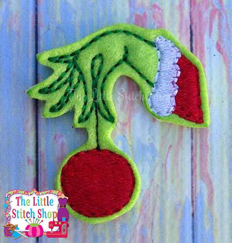 Felt Grinch, Decoracion Navidad Diy, Grinch Ideas, Felt Tutorial, Felt Ornaments Diy, Christmas Stocking Decorations, Mr Grinch, Grinch Christmas Tree, Grinch Ornaments