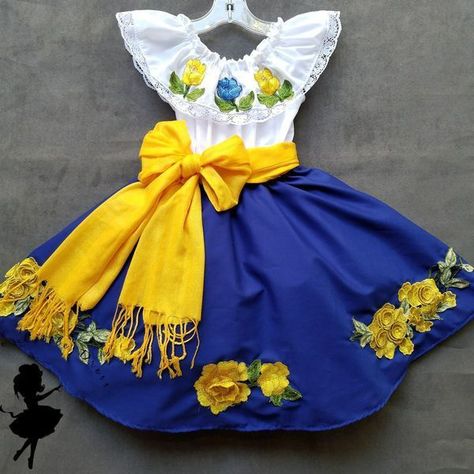 colombiano Baby Mexican Dress, Outfit Mexicano, Mexican Style Dresses, Girls Party Outfits, Mexican Birthday Parties, Traditional Mexican Dress, Fiesta Dress, Mexican Party Theme, Mexican Outfit