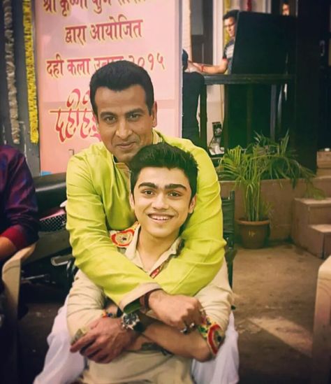 Ronit Roy and Rohan Shah in TV Serial, Itna Karo Na Mujhe Pyaar. Rohan Shah, Ronit Roy, Top Hairstyles, Hairstyles, Actors, Tv, Stars