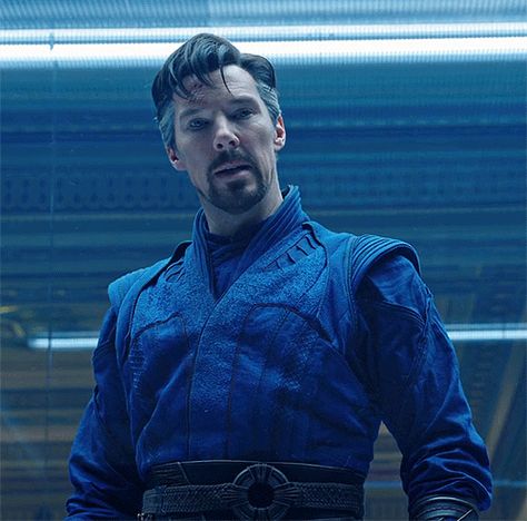 Dr Strange Gif, Doctor Stephen Strange, Cloak Of Levitation, Hand Gif, Marvel Gif, Avengers Theme, Stephen Strange, Avengers Characters, Picture Of Doctor