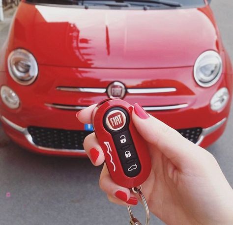 OWN A RED FIAT 500 LOUNGE AND NAME IT FIFI ❤️ Fiat 500 Aesthetic, Fiat 500 Red, Fiat 500 Accessories, Fiat Accessories, Fiat 500 Cabrio, Fiat 500 Sport, Fiat 500 Car, Fiat 500 Lounge, Fiat 500c