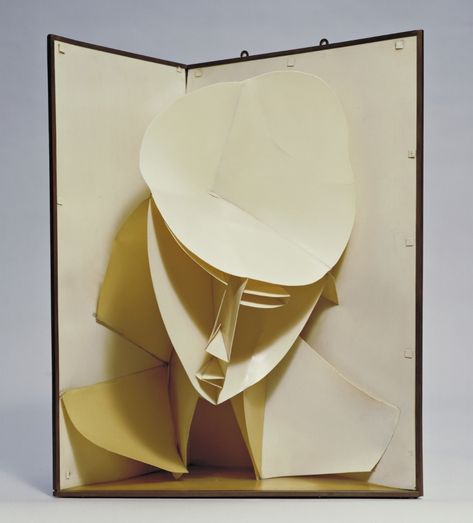 Naum Gabo. Head of a Woman. c. 1917-20 (after a work of 1916) | MoMA Sculpture Cardboard, Naum Gabo, Arte Pop Up, Alexander Rodchenko, Giuseppe Penone, Modern Art Movements, Pop Up Art, Cardboard Sculpture, Henry Moore