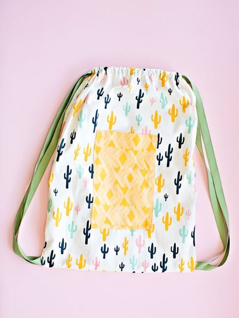 EASY SEWING WITH KIDS: 30 MINUTE DRAWSTRING FABRIC BACKPACK Sewing Rucksack, Rucksack Pattern, Sewing With Kids, Backpack Sewing, Drawstring Bag Pattern, Backpack Fabric, Kids Drawstring, Fabric Backpack, Diy Backpack