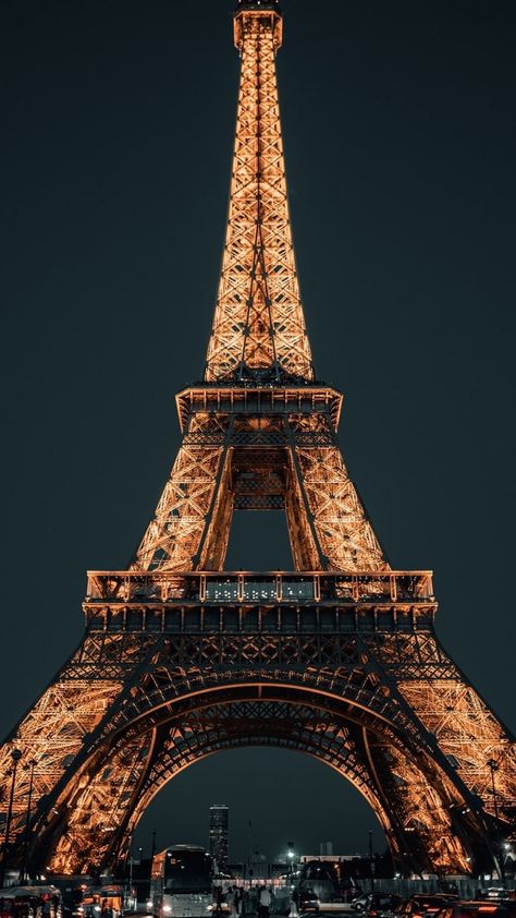 Ifel Tower Wallpapers, Paris Wallpapers, Eiffel Tower Photography, Iphone Wallpaper Stills, Paris Tour Eiffel, Paris Wallpaper, Paris Pictures, Dark Phone Wallpapers, Paris Eiffel Tower